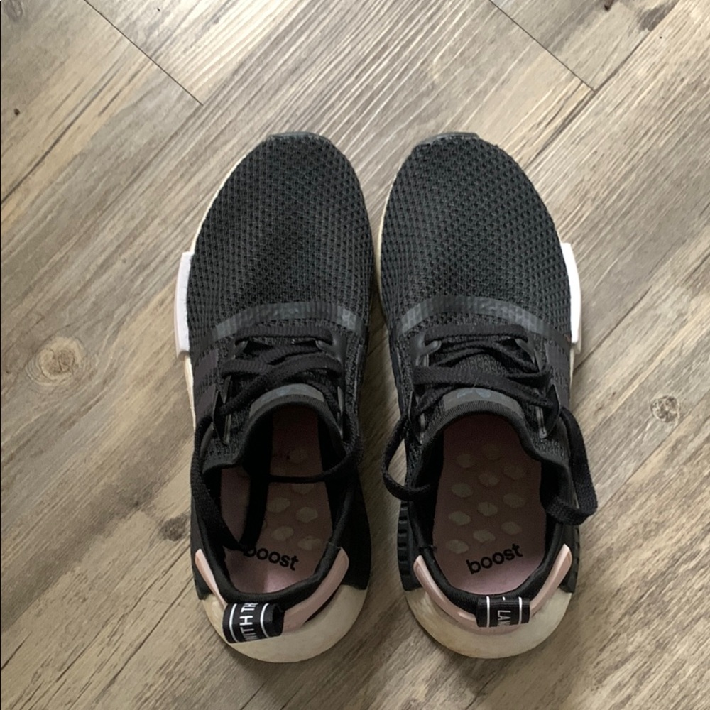 Adidas Sneakers
